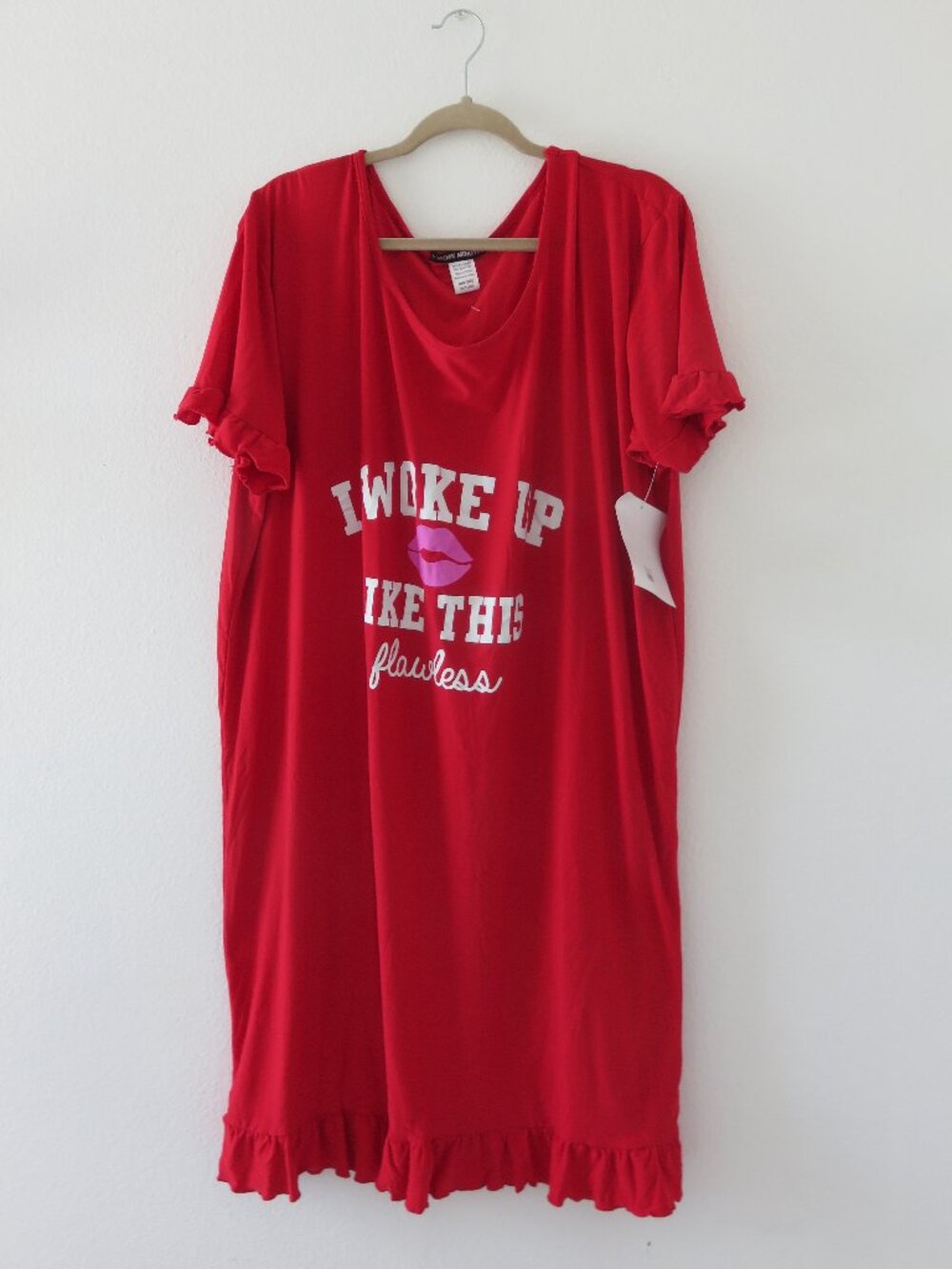 (#133) 5 More Minutes Red (I WOKE UP LIKE THIS FLAWLESS) PJ Night Gown one size